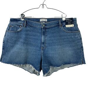Abercrombie & Fitch Women's The 4" Mom Short 36/22 High Rise Distressed Denim